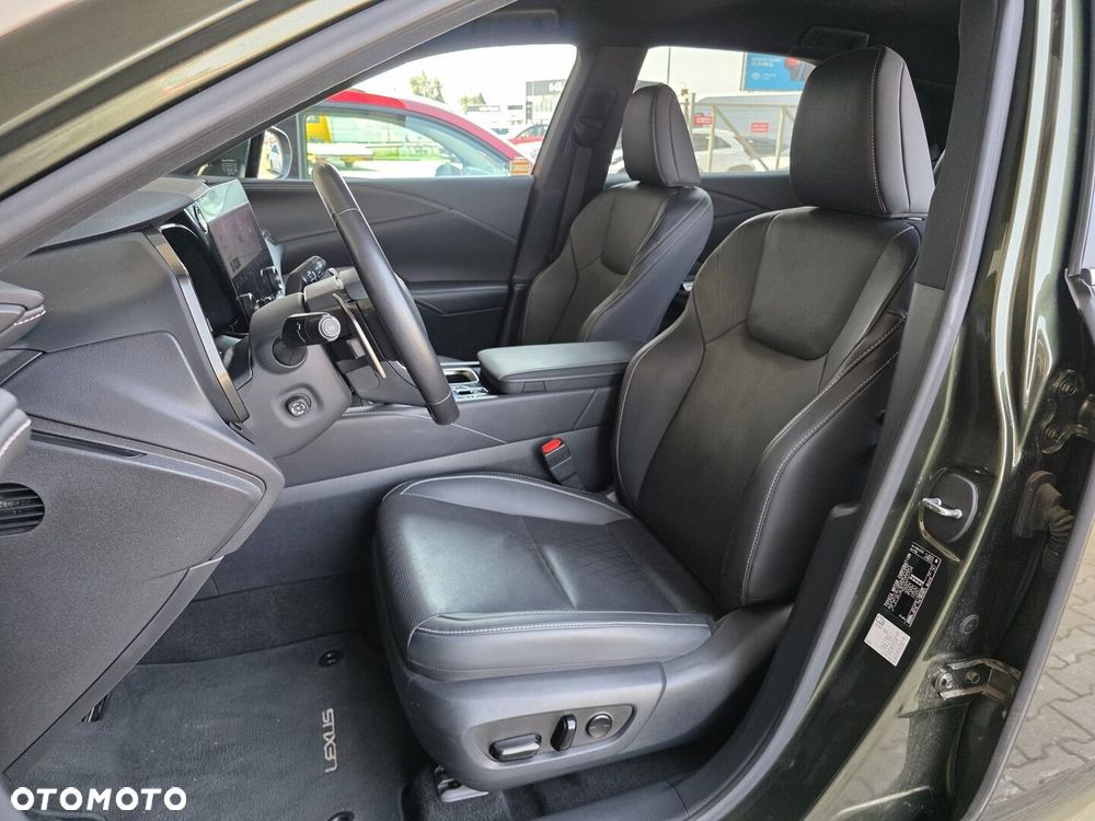 Lexus RX - 19