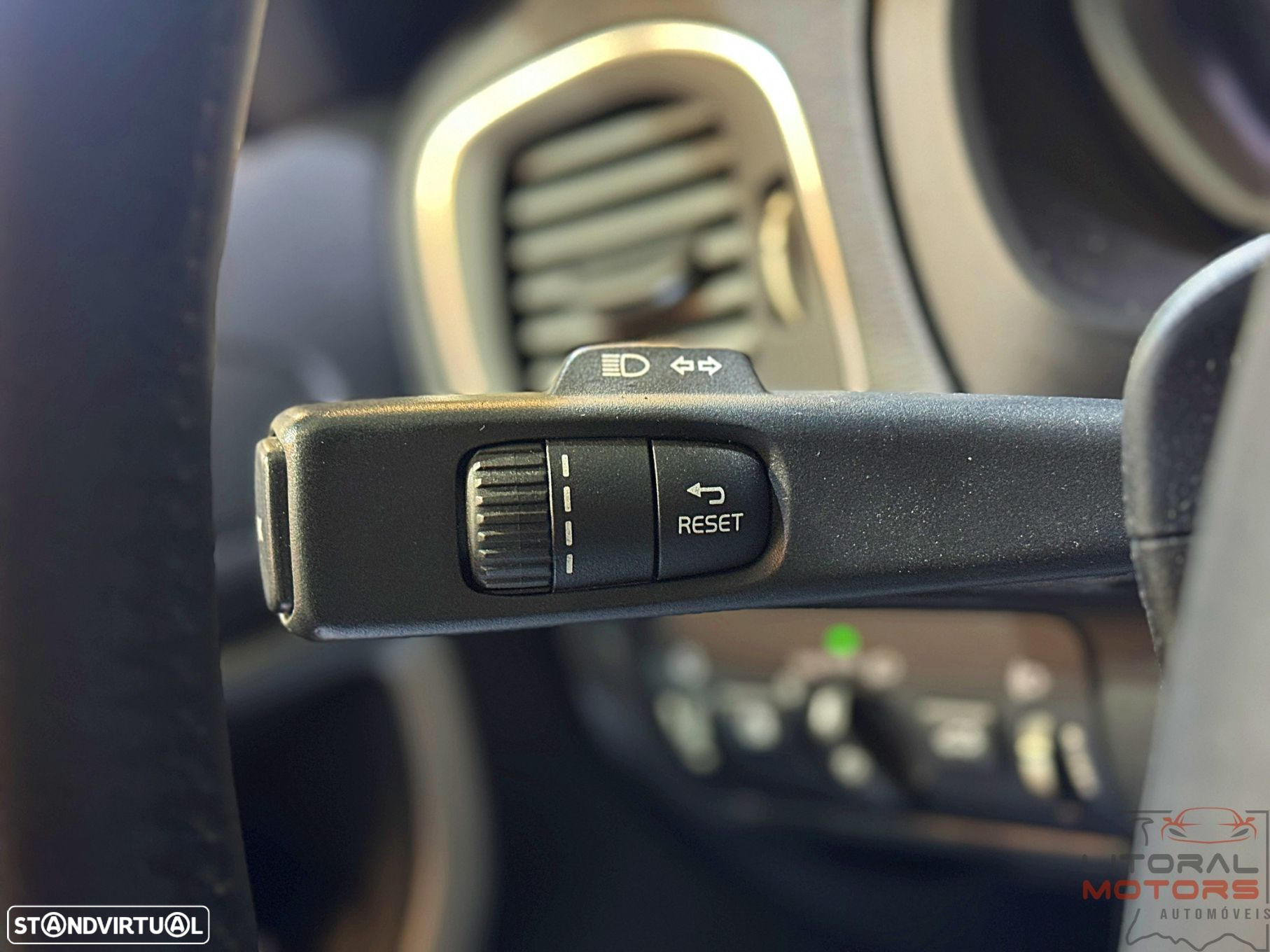 Volvo V40 D2 Line You! - 21