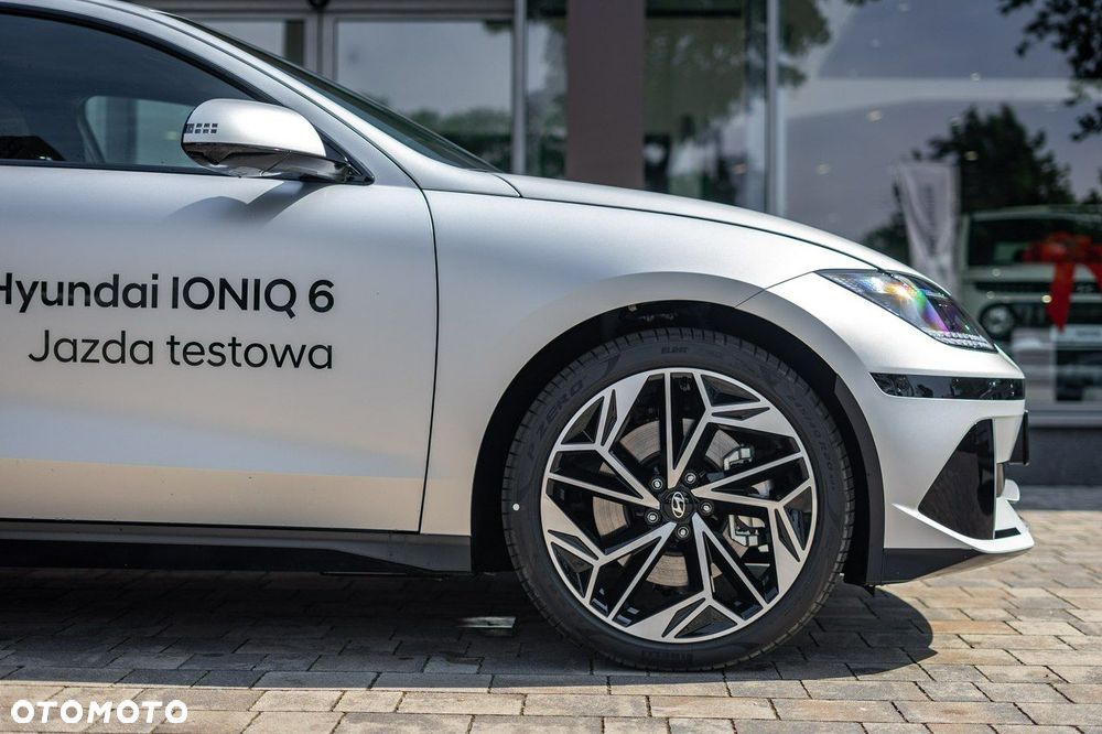 Hyundai IONIQ 6 - 6