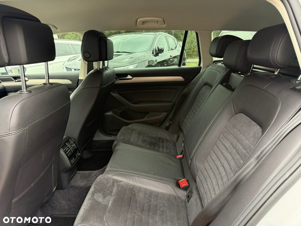 Volkswagen Passat - 6