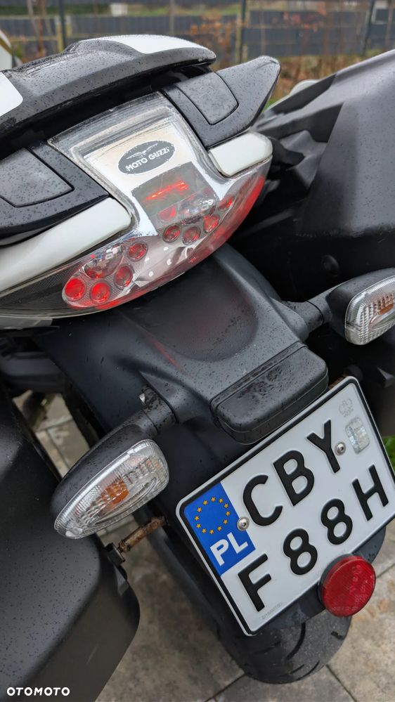 Moto Guzzi 1200 - 20