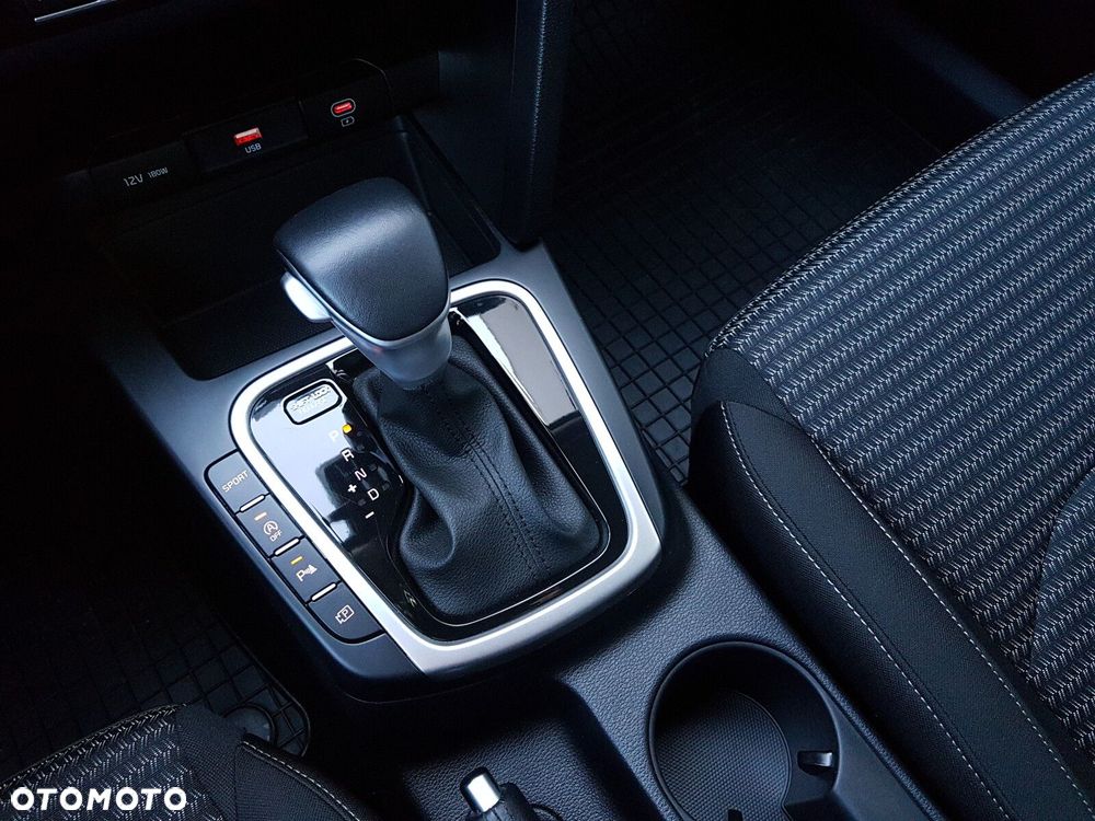 Kia XCeed 1.5 T-GDI M DCT - 25