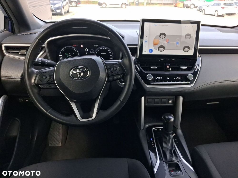 Toyota Corolla Cross - 18