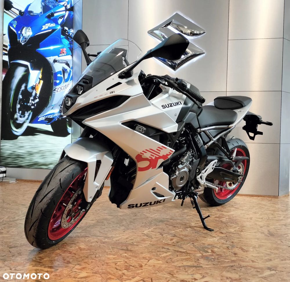 Suzuki GSX - 3