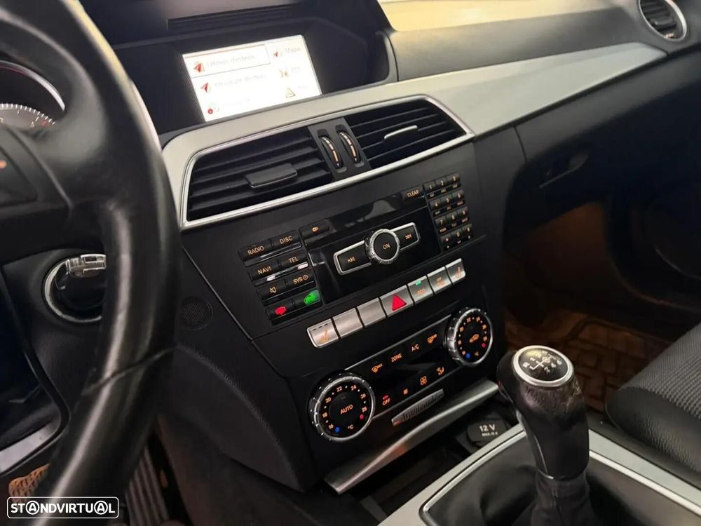 Mercedes-Benz C 220 - 17