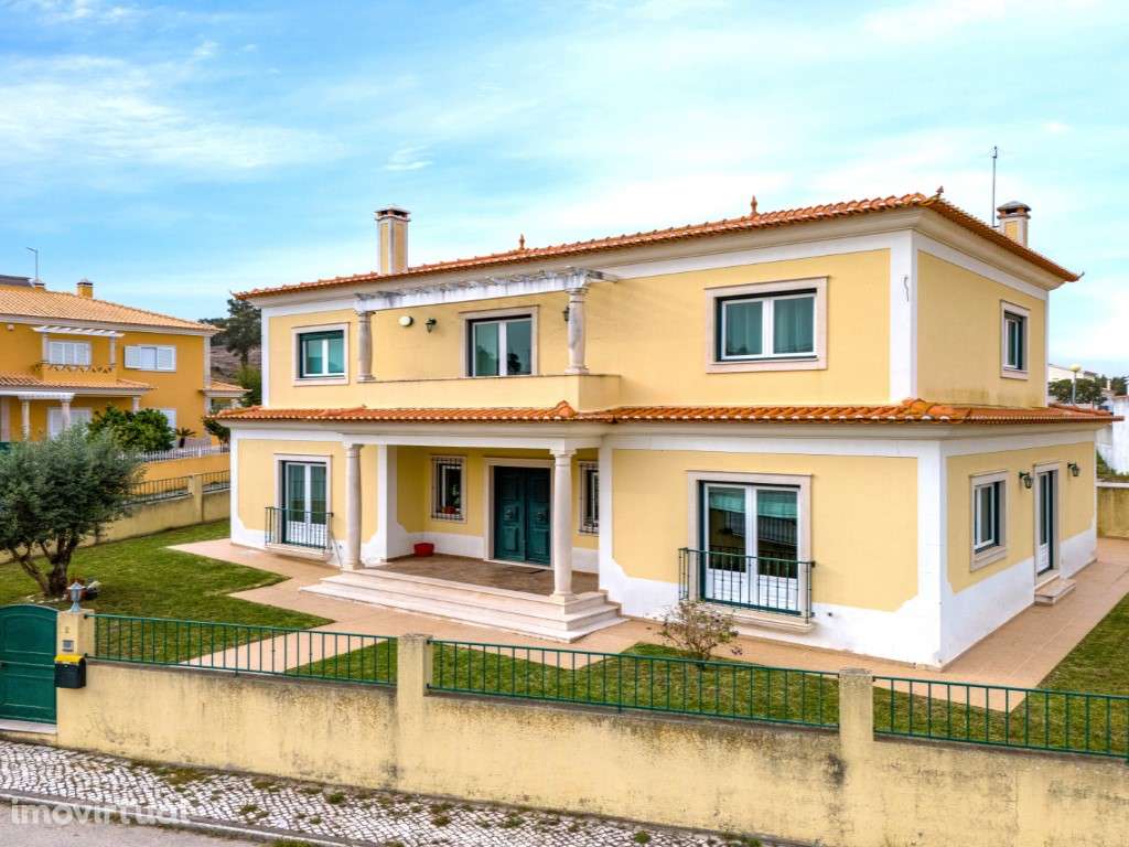 Moradia de excelentes áreas e lote do lado com 324m2 - Grande imagem: 2/34