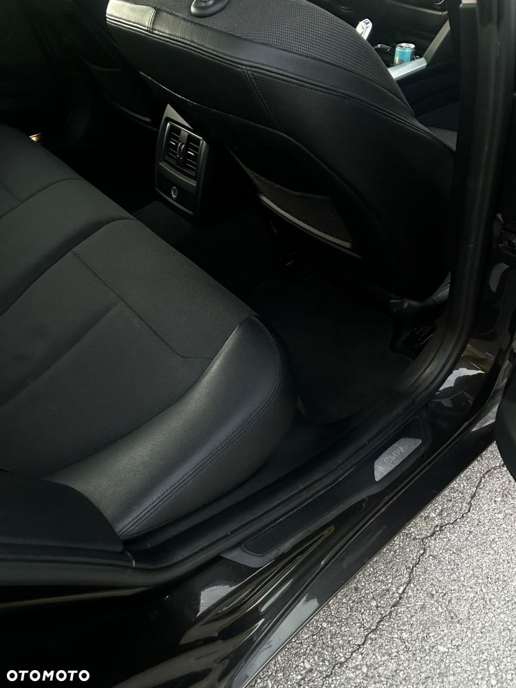 BMW Seria 3 320d xDrive - 21