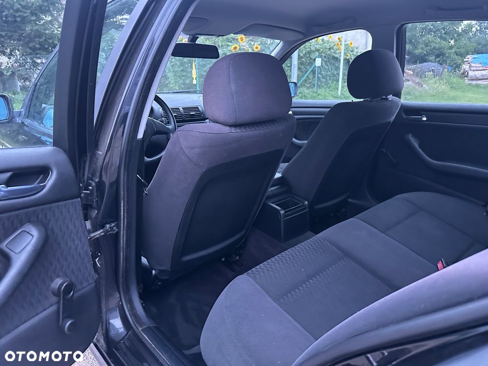 BMW Seria 3 - 17