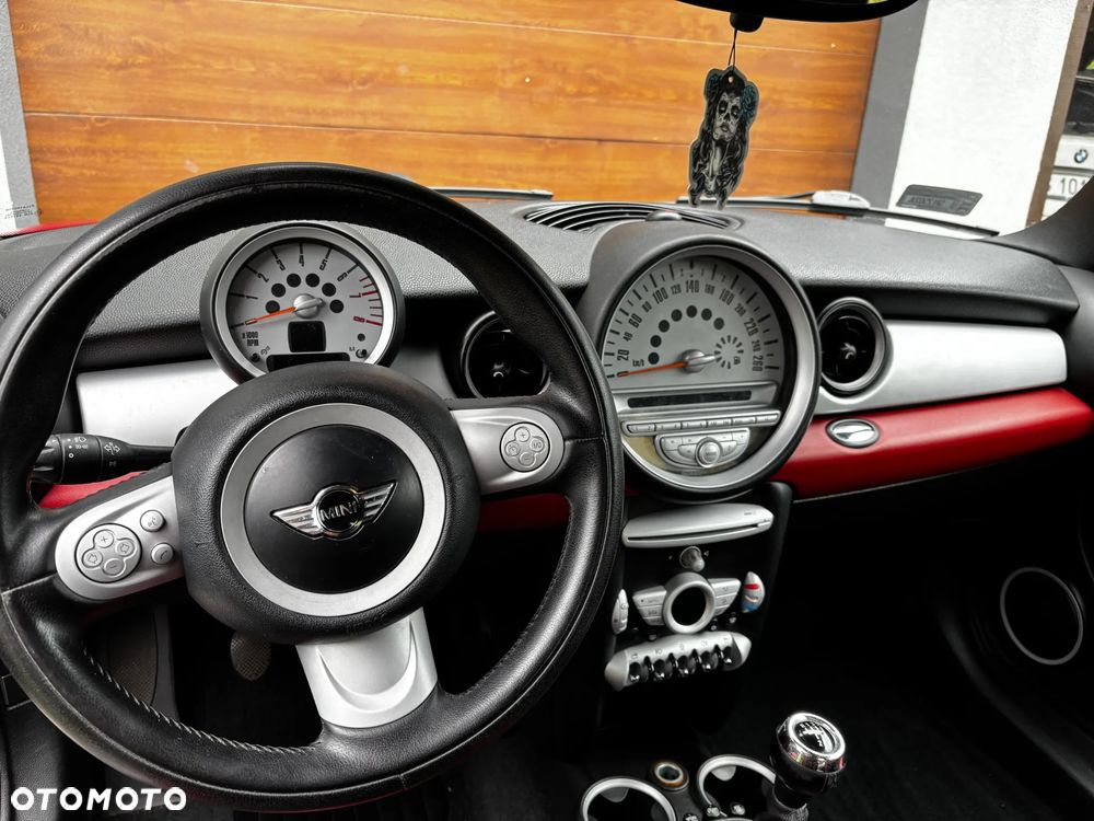 MINI Cooper Standard - 5