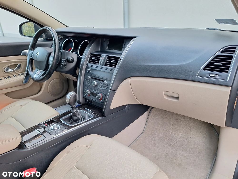 Renault Latitude 2.0 Privilege Etanol - 15