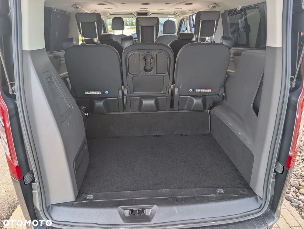Ford Tourneo Custom 2.0 EcoBlue 320 L2 Titanium - 33