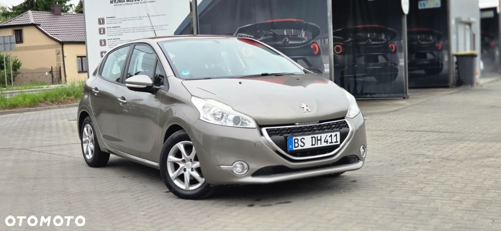 Peugeot 208 - 21