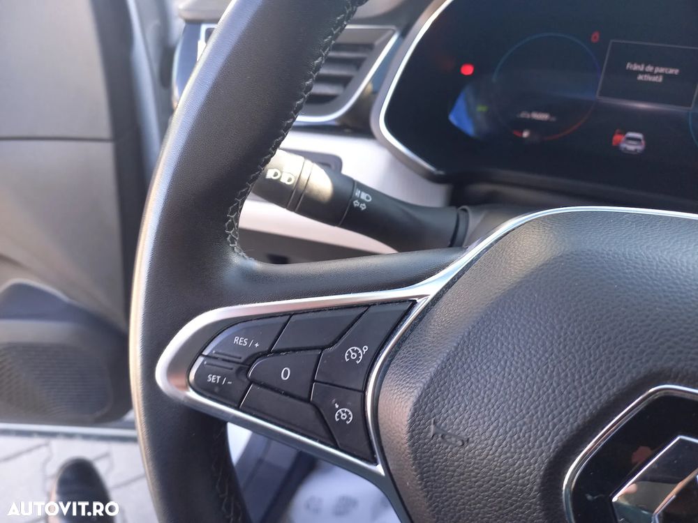 Renault Captur PHEV 160 Engineered - 20