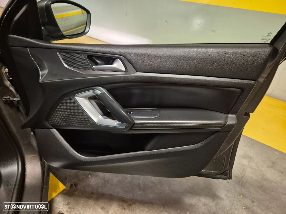 Peugeot 308 SW 1.6 e-HDi Allure - 41