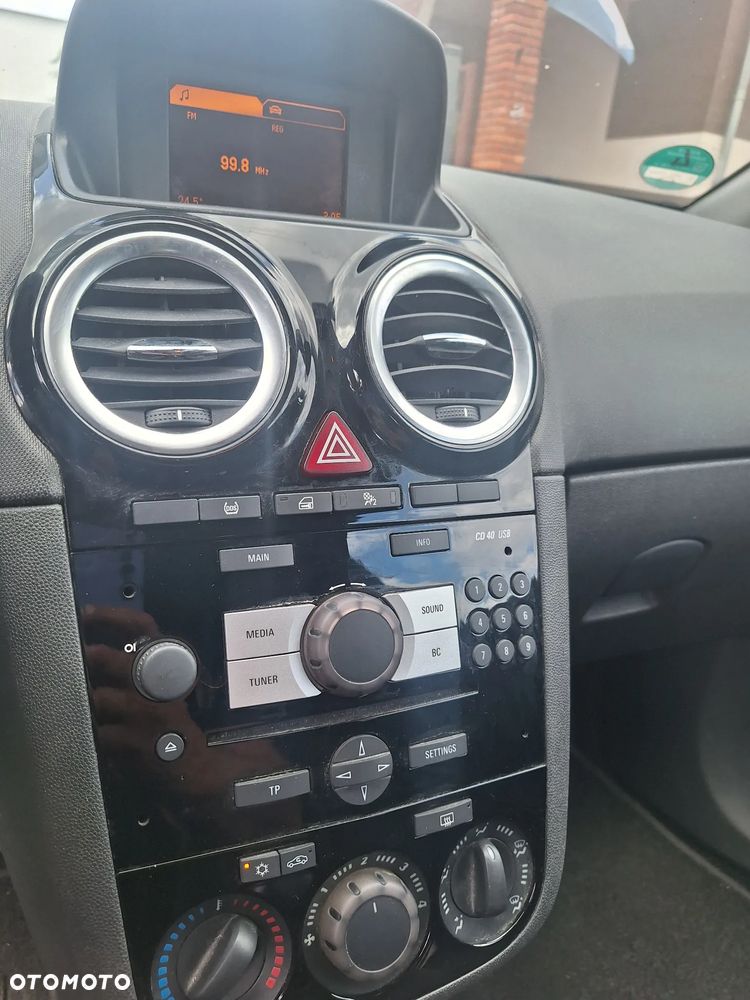 Opel Corsa 1.4 120 Jahre - 9