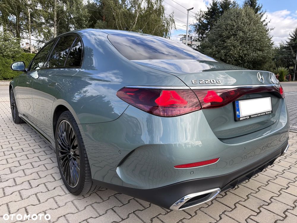 Mercedes-Benz Klasa E 220 d mHEV 4-Matic AMG 9G-Tronic - 19