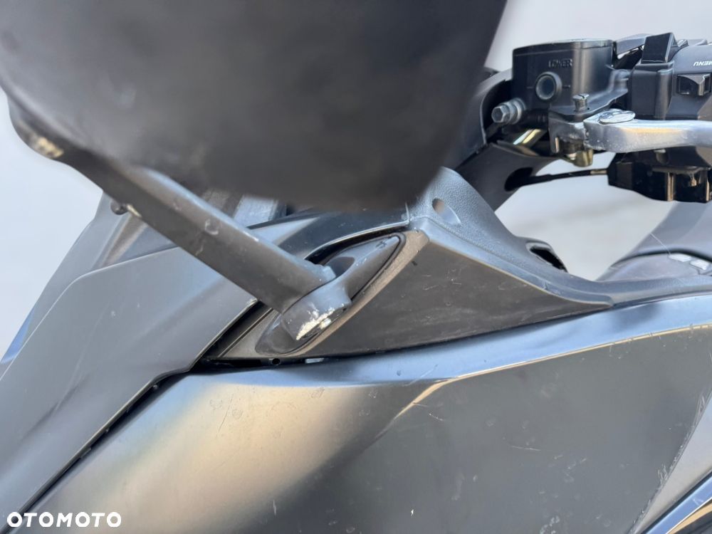 Yamaha Tmax - 13