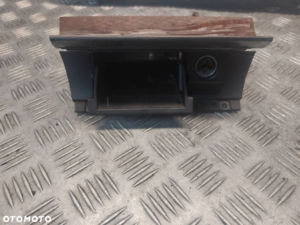 POPIELNICZKA SKODA SUPERB I 3U1857962 - 2