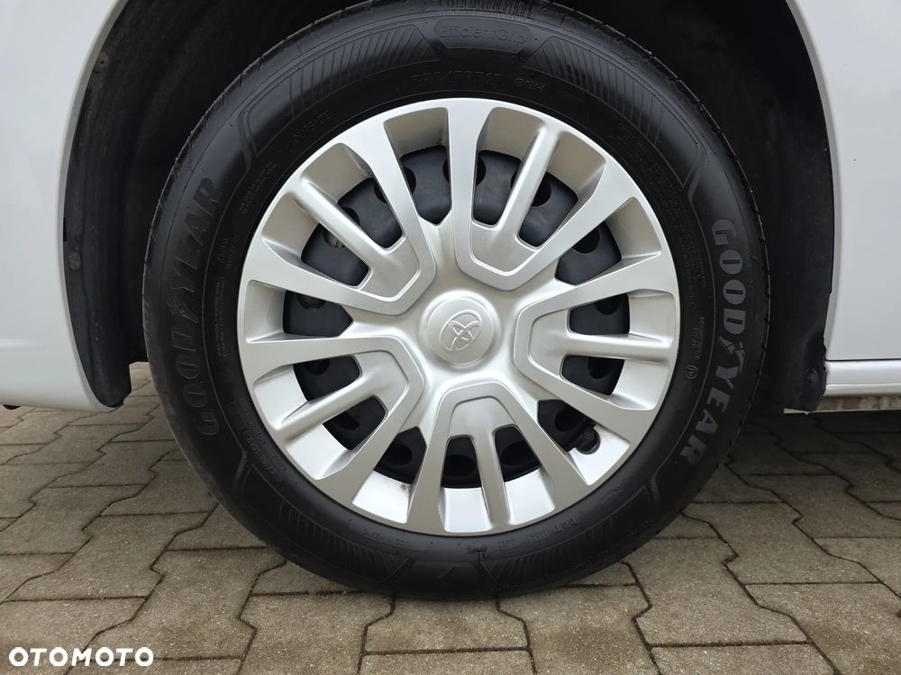 Toyota Proace City Verso 1.5 D-4D Business - 10