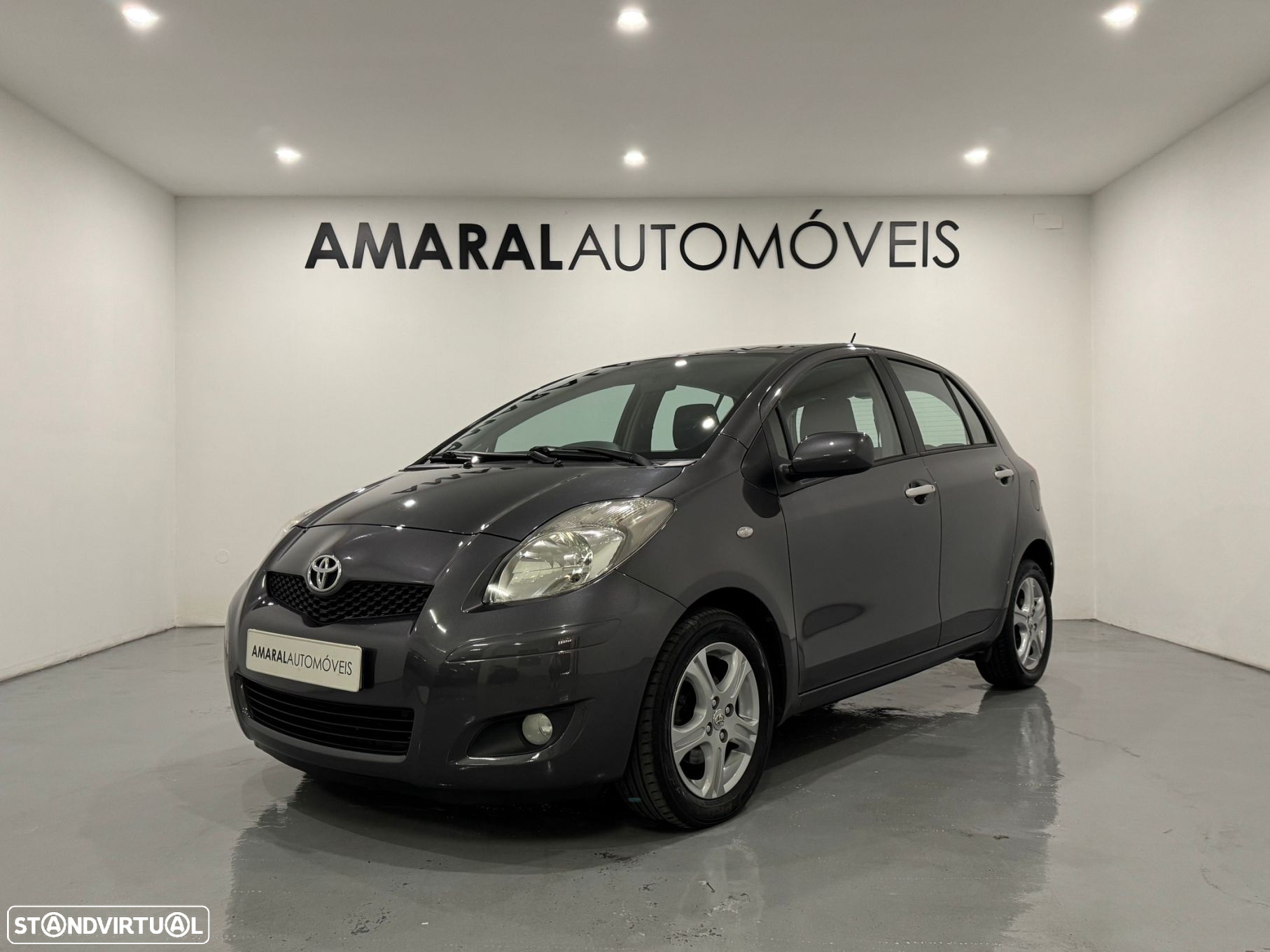 Toyota Yaris - 2