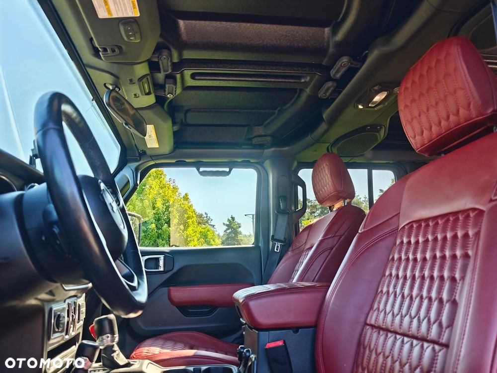 Jeep Wrangler - 8