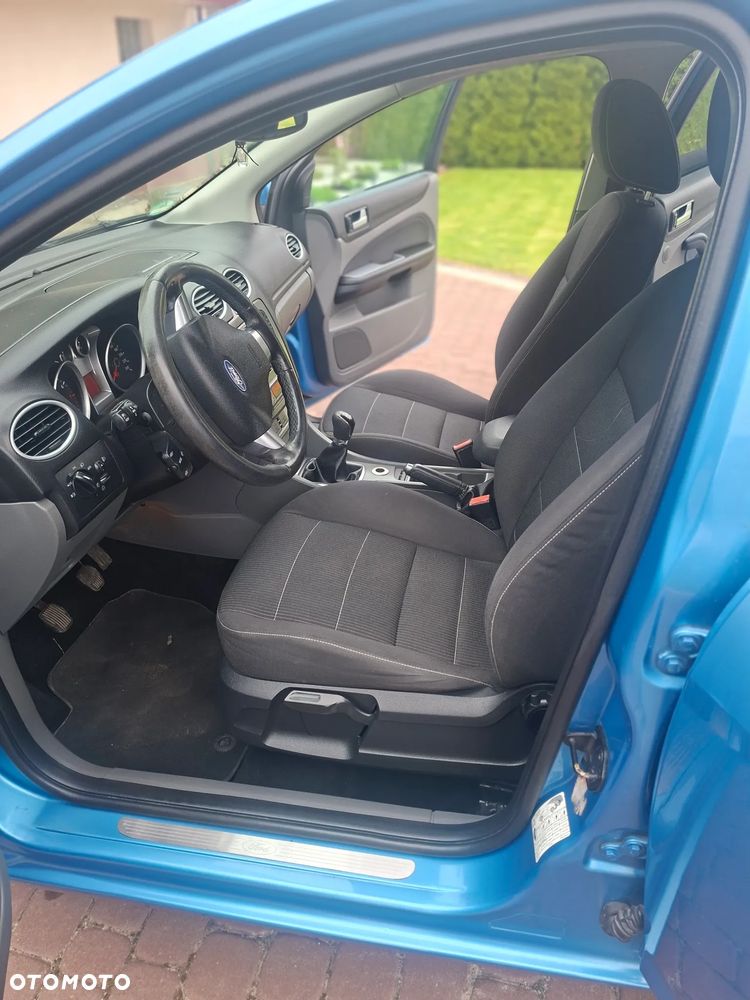 Ford Focus 2.0 16V Trend - 16