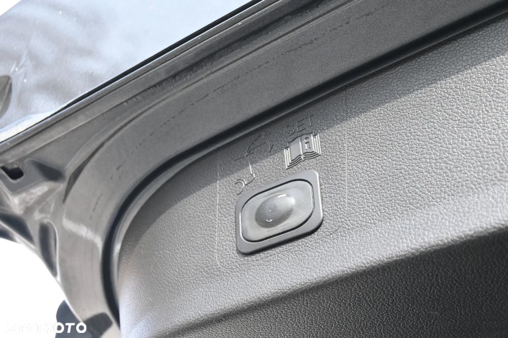 Ford Kuga 2.0 TDCi AWD ST-Line - 38