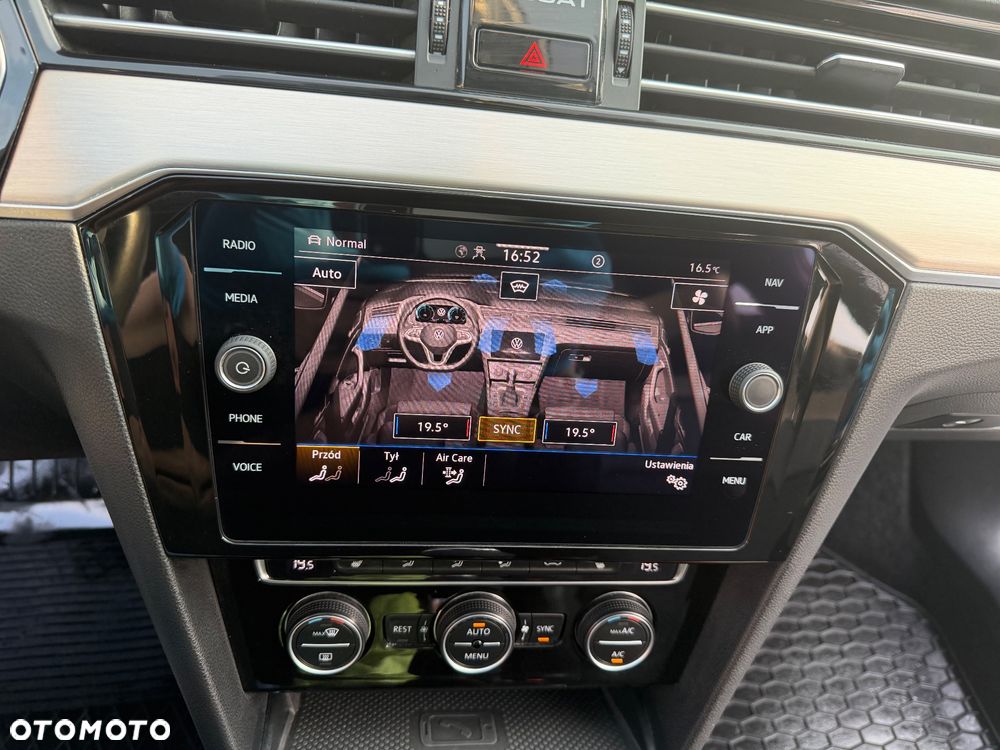 Volkswagen Passat 1.5 TSI EVO Elegance - 40