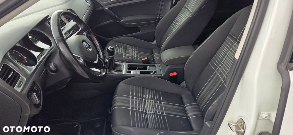 Volkswagen Golf 2.0 TDI BMT Comfortline - 26