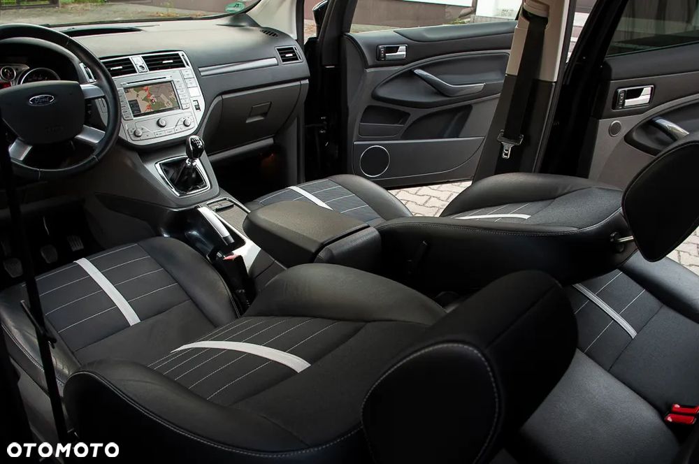 Ford Kuga 2.0 TDCi 4x4 Champions Edition - 28