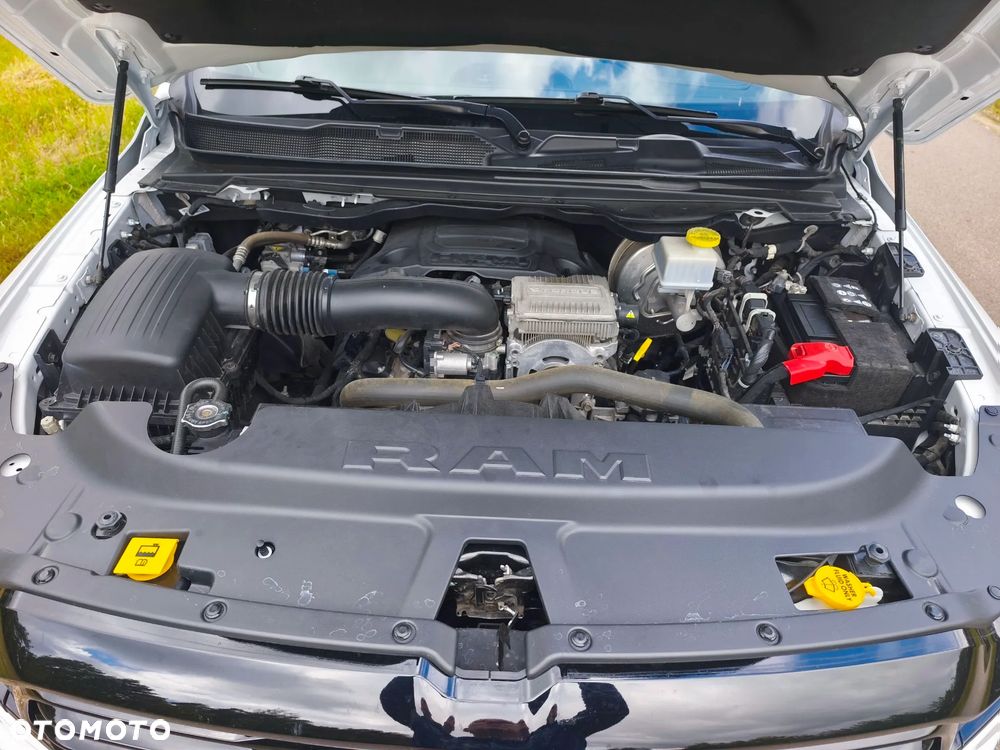 RAM 1500 5.7 Crew Cab Laramie - 29