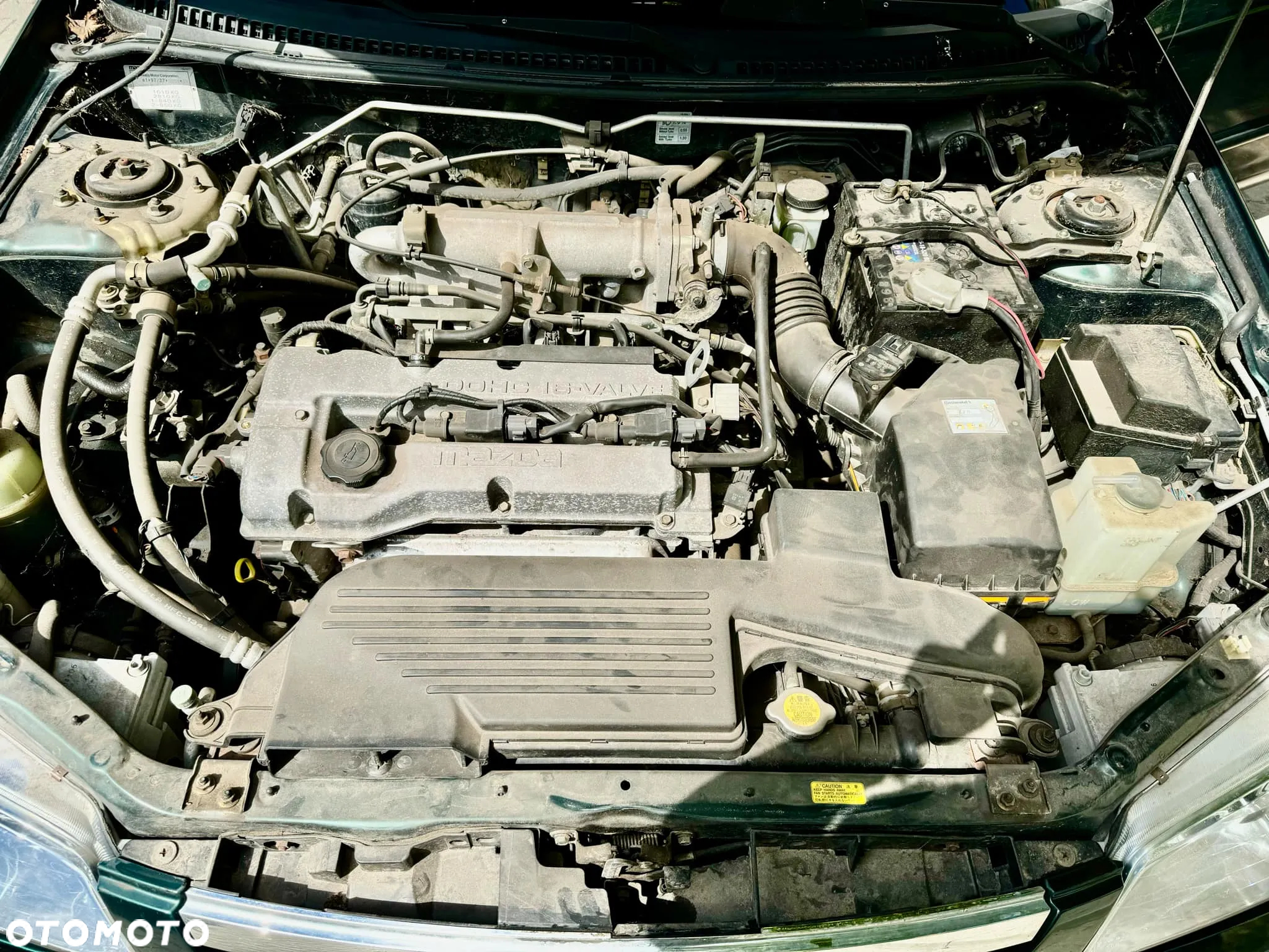 Mazda 323F - 20