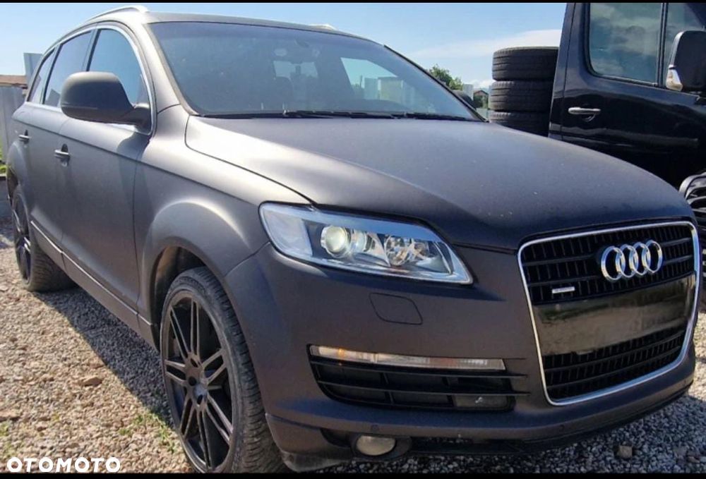 Audi Q7 - 12