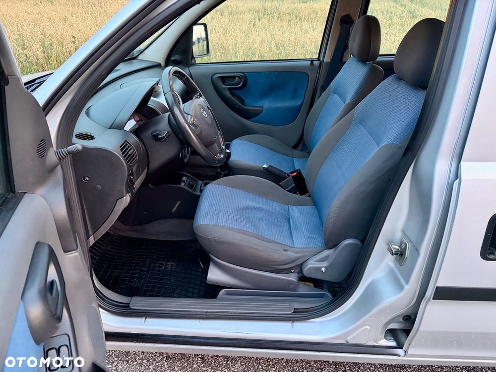 Opel Combo Tour - 18
