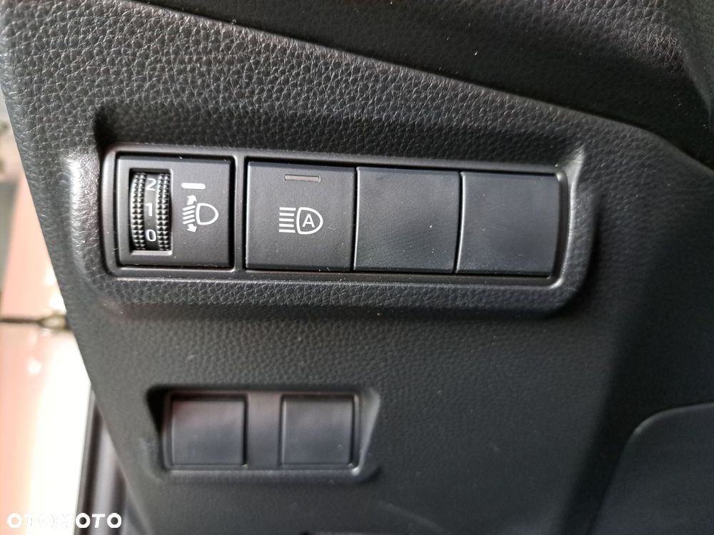 Toyota Corolla Cross 2.0 Hybrid Comfort - 33