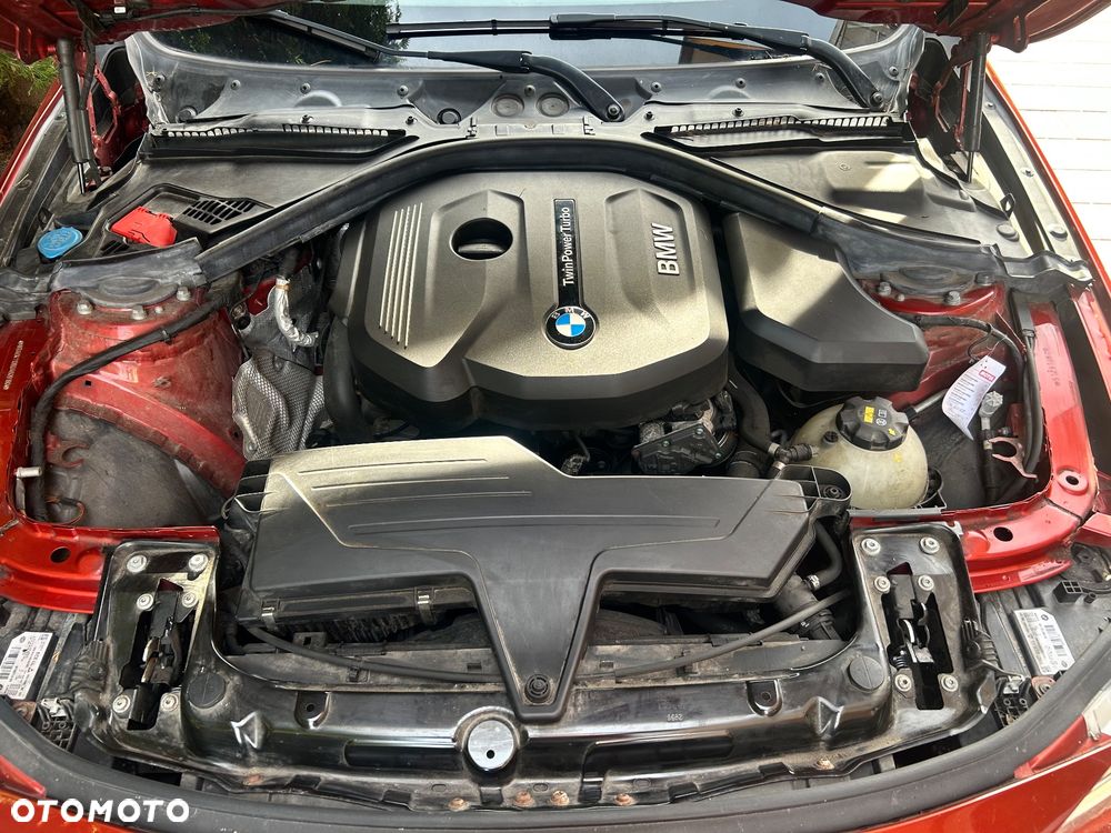BMW Seria 3 318i - 18