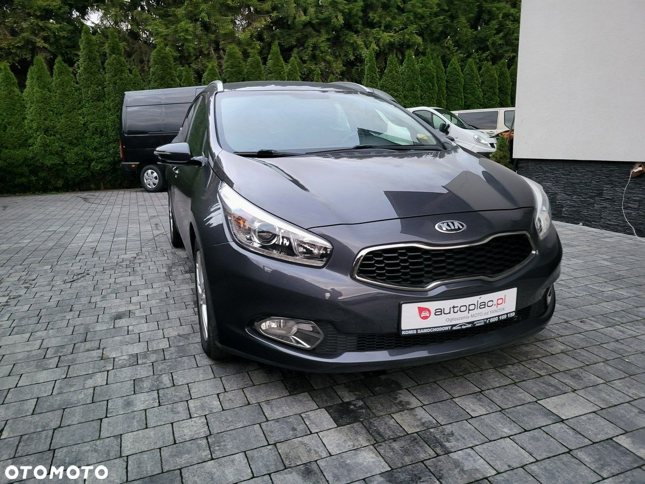 Kia Ceed - 3