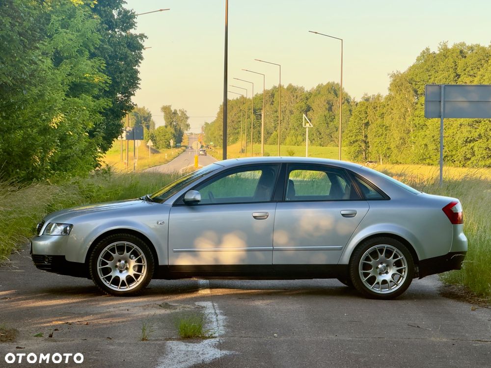 Audi A4 Limousine 1.8T Quattro - 12