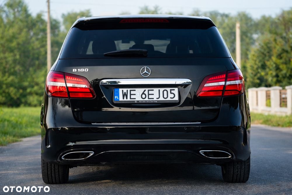 Mercedes-Benz Klasa B 180 7G-DCT AMG Line - 4