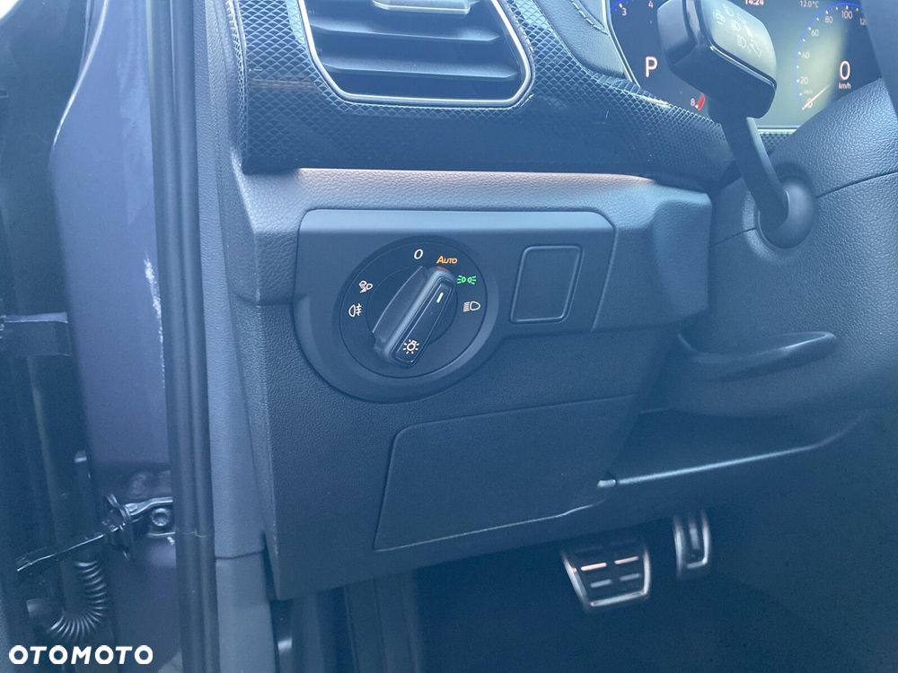 Volkswagen T-Cross - 30