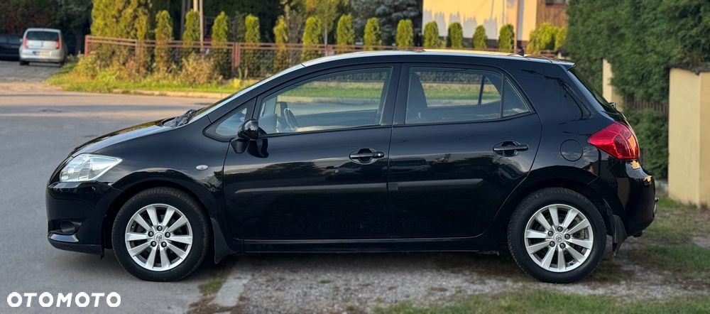 Toyota Auris 1.6 VVT-i Executive - 8