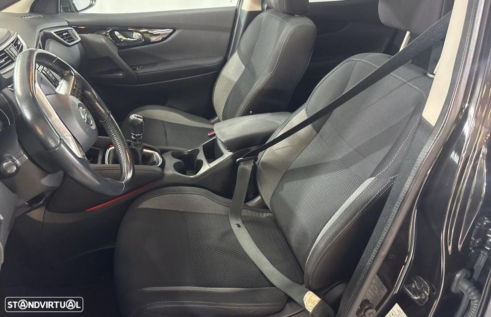 Nissan Qashqai 1.5 dCi N-Connecta Business - 4