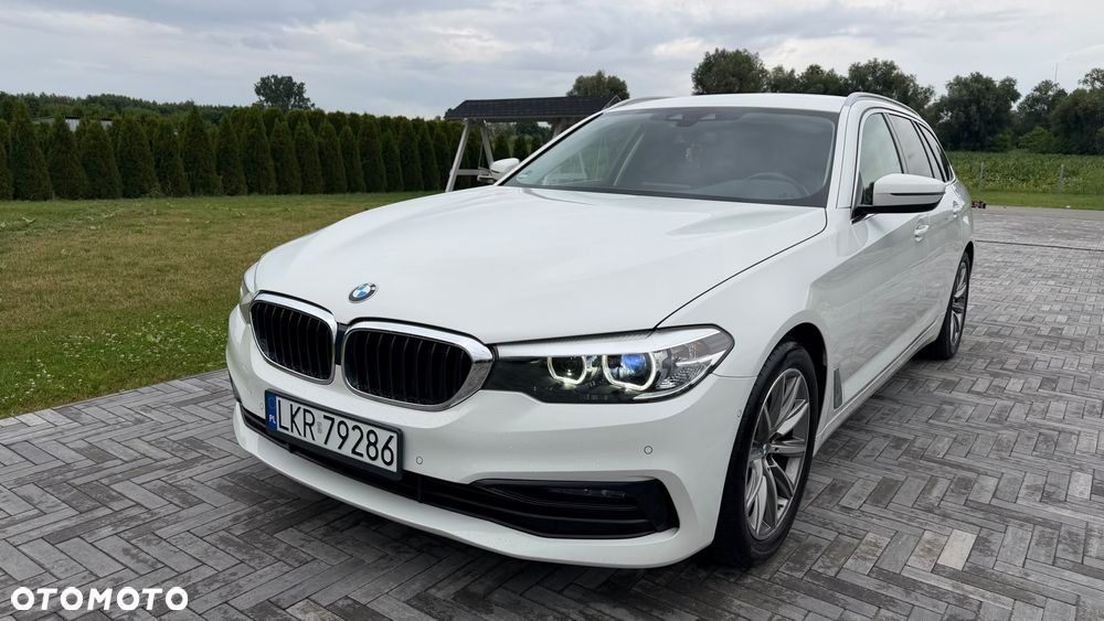 BMW Seria 5 520d xDrive Sport Line - 4