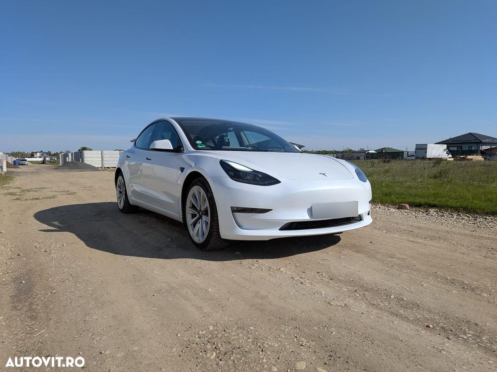 Tesla Model 3 Long Range AWD Premium - 1