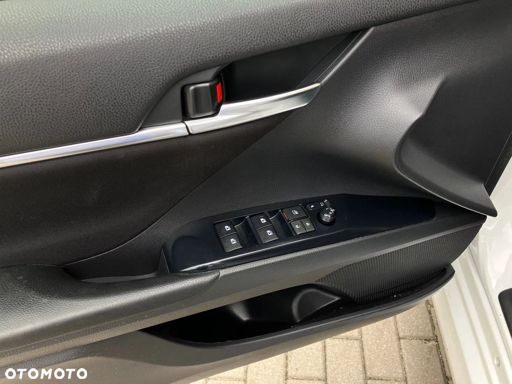 Toyota Camry 2.5 Hybrid Prestige CVT - 32