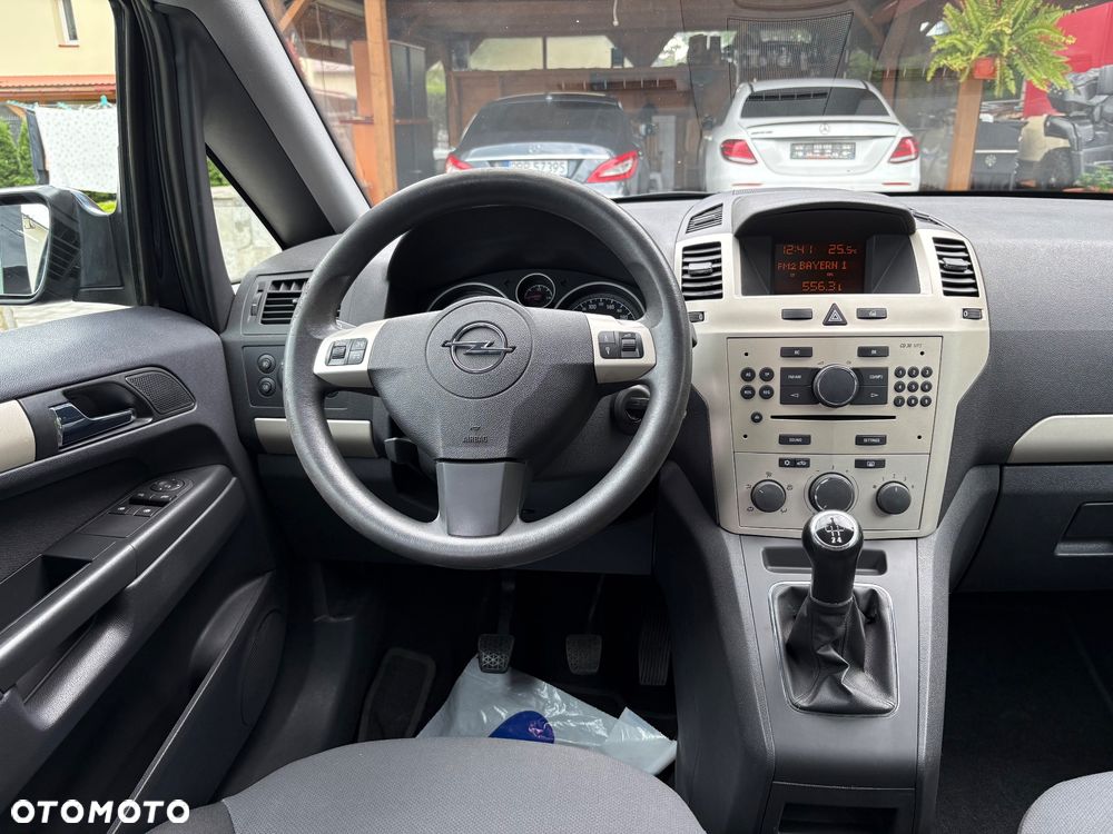 Opel Zafira 1.8 Family - 21