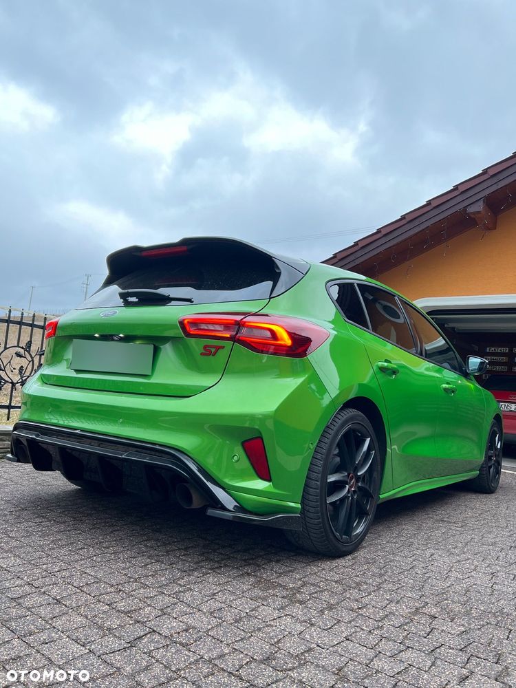 Ford Focus 2.3 EcoBoost ST X Edition - 28
