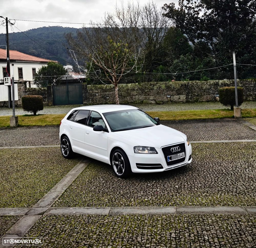 Audi A3 Sportback 1.6 TDI S tronic sport - 27