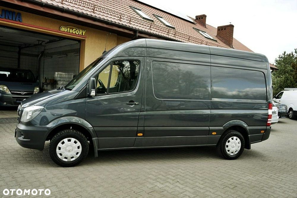 Mercedes-Benz Sprinter - 8