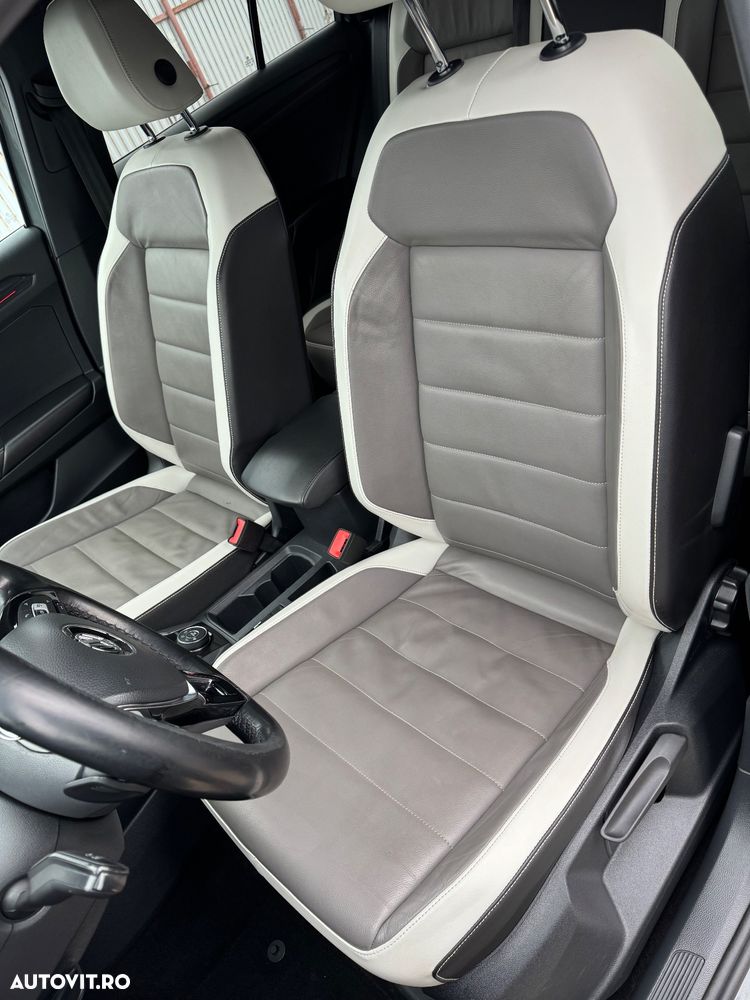 Volkswagen T-Roc - 11